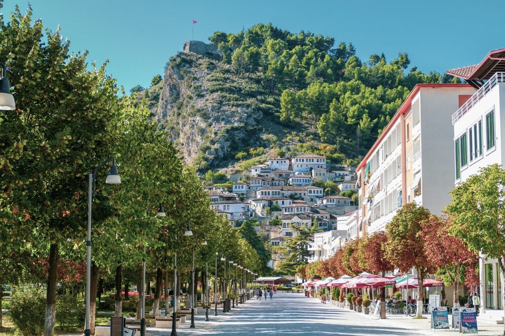 berat-3707970_1280 berat